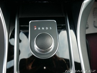 Jaguar XE 2,0 D 180 R-Sport REZERVA 2016