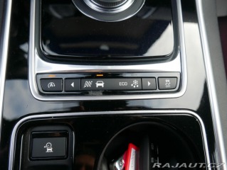 Jaguar XE 2,0 D 180 R-Sport REZERVA 2016