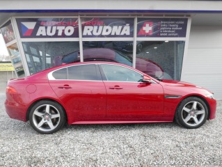 Jaguar XE 2,0 D 180 R-Sport REZERVA 2016