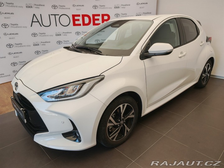 Toyota Yaris 1.5 Hybrid e-CVT Style 2024