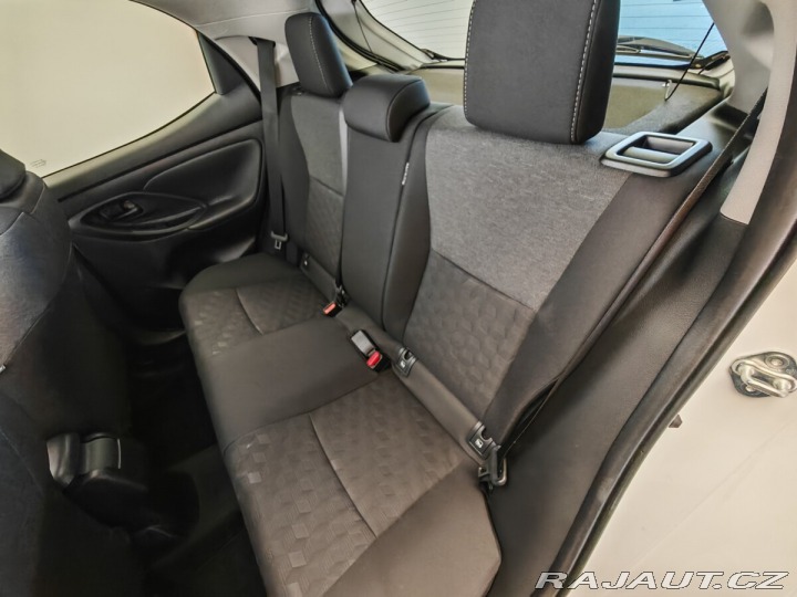 Toyota Yaris 1.5 Hybrid e-CVT Style 2024