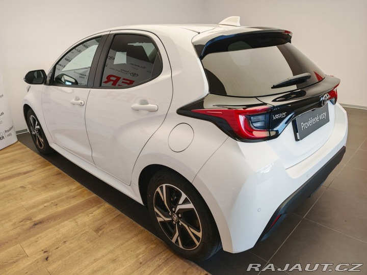 Toyota Yaris 1.5 Hybrid e-CVT Style 2024