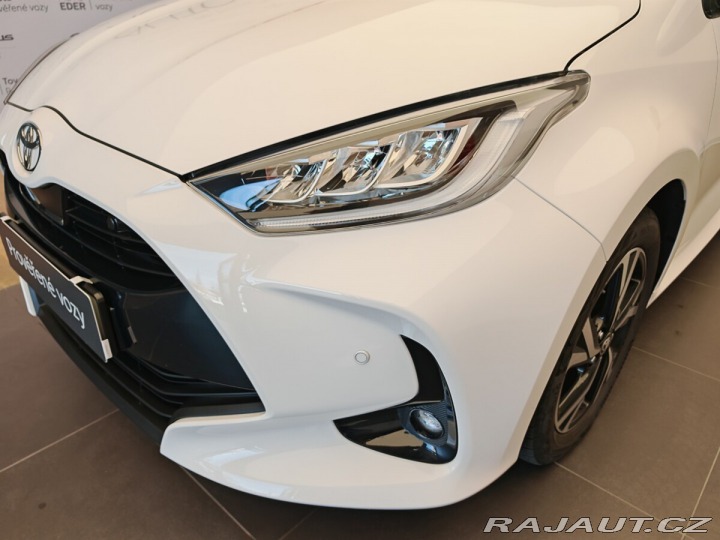 Toyota Yaris 1.5 Hybrid e-CVT Style 2024