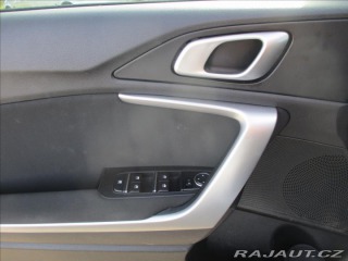 Kia Ceed 1,6 CRDi 85kw Tažné, Vyhř 2019