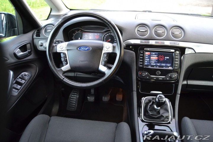 Ford S-MAX 2.0 TDCI 120kW Titanium 2010