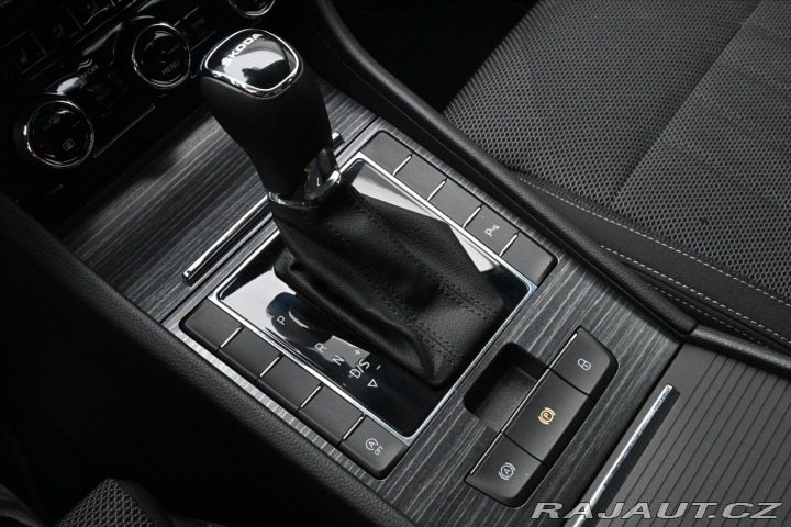 Škoda Superb 2,0 TDI 110 kW STYLE DSG 2023