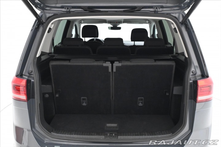 Volkswagen Touran 2,0 TDI 110 kW DSG 7/Míst 2023