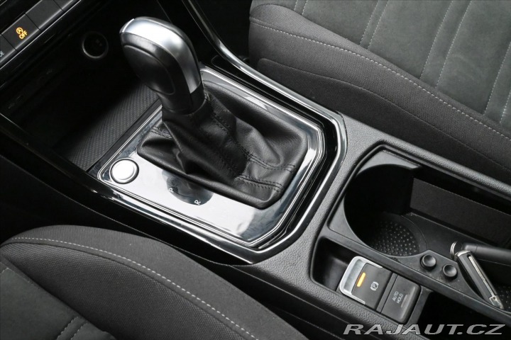 Volkswagen Touran 2,0 TDI 110 kW DSG 7/Míst 2023