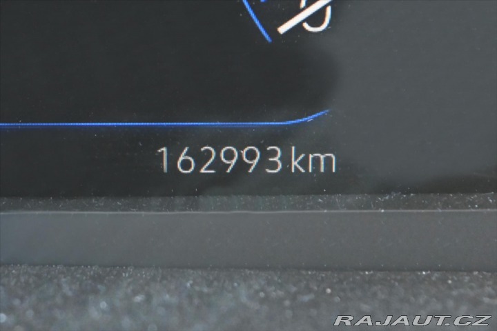 Volkswagen Touran 2,0 TDI 110kW DSG 7/Míst 2023