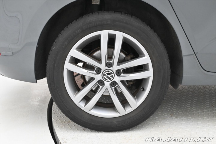 Volkswagen Touran 2,0 TDI 110 kW DSG 7/Míst 2023