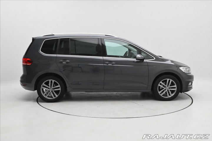 Volkswagen Touran 2,0 TDI 110 kW DSG 7/Míst 2023