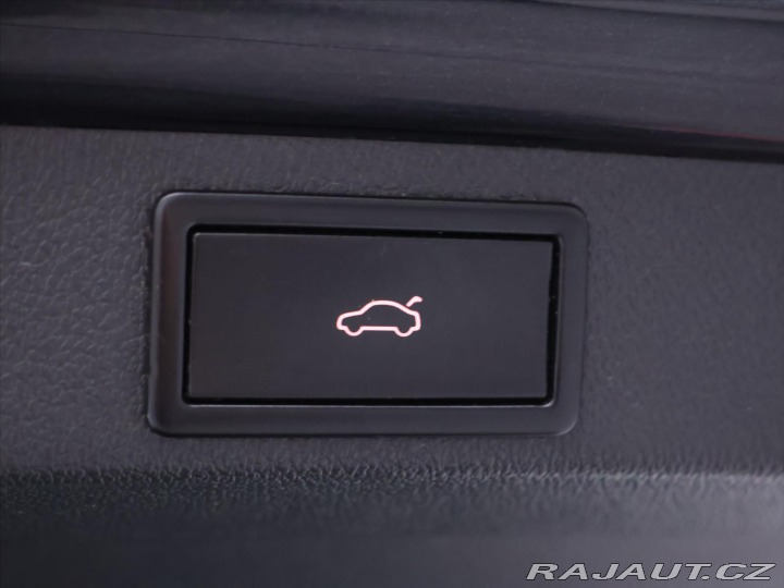 Škoda Octavia 2,0 TDI Aut.klima Xenon R 2015