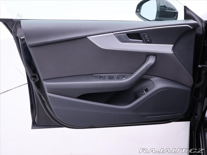 Audi A5 2,0 45TFSI Quattro Advanc 2022