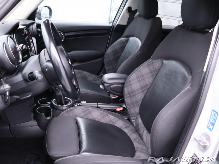 Mini Cooper 1,5 100kW Aut. Navi 2016