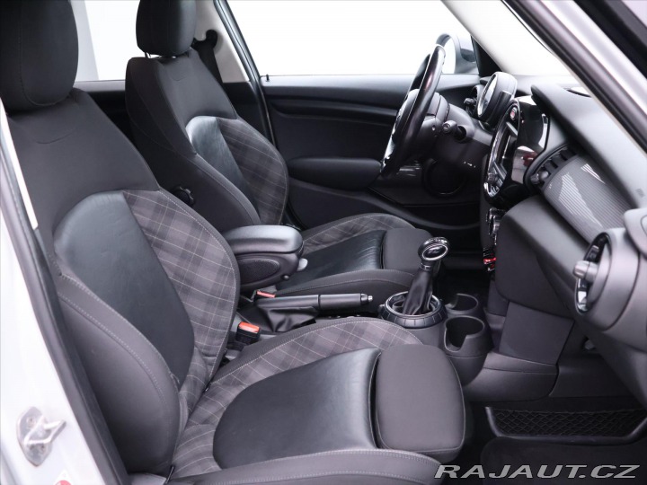 Mini Cooper 1,5 100kW Aut. Navi 2016