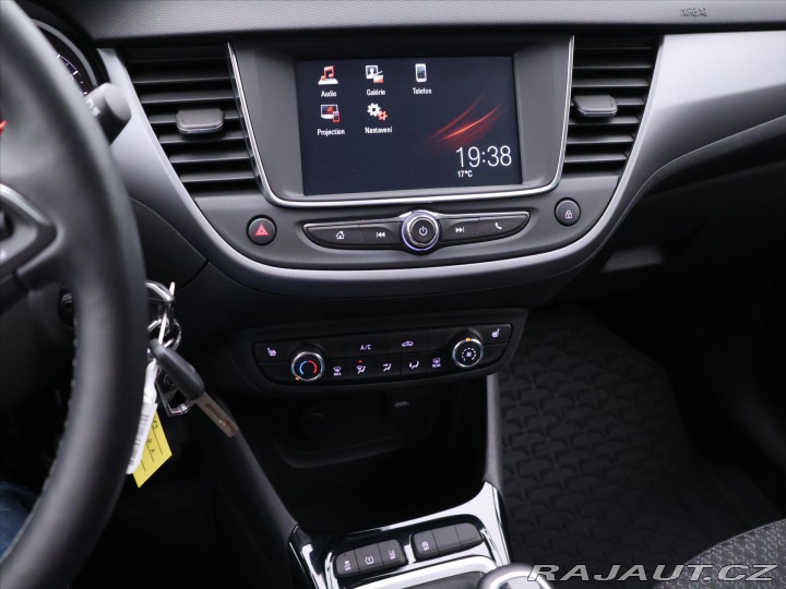 Opel Crossland X 1,2 T 81kW Aut.klima CZ 2021