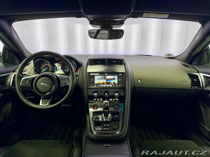 Jaguar F-Type V6 250KW 8AT COUPE, MERID 2018