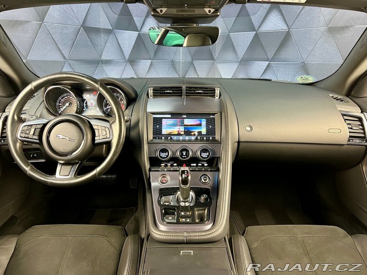 Jaguar F-Type V6 250KW COUPE 2018