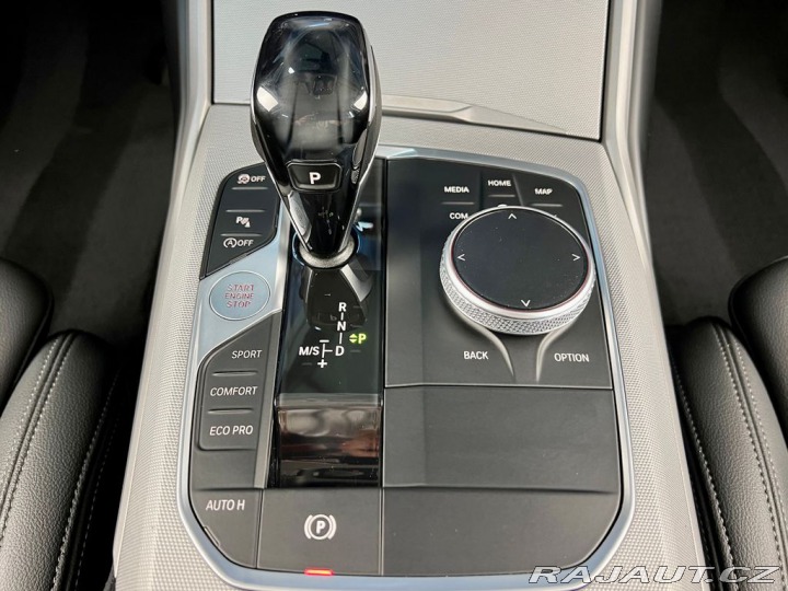 BMW 3 320d xDrive AT ADVANTAGE, 2020