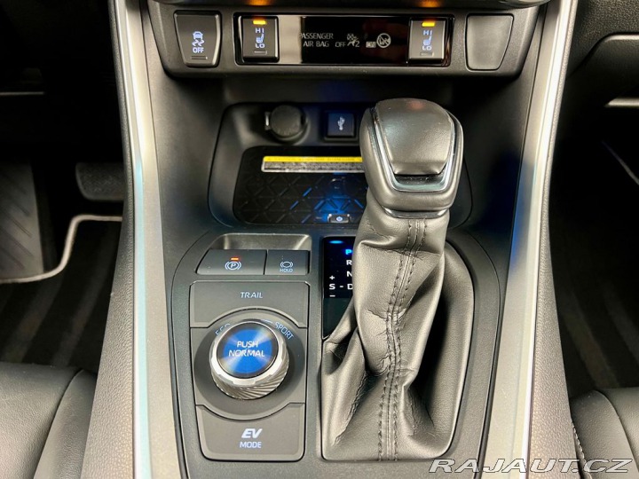 Toyota RAV4 RAV4 2.5 HYBRID e-CVT AWD 2021