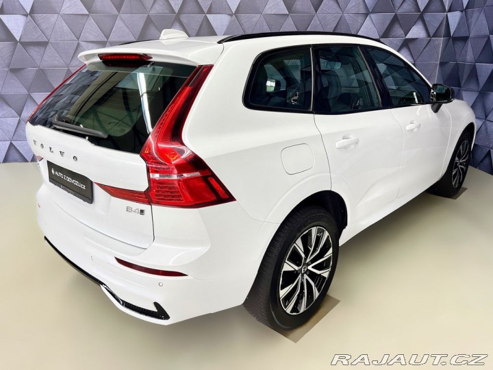 Volvo XC60 B4 AWD, KEYLESS, ACC 2024