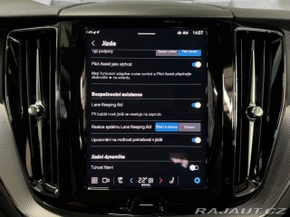 Volvo XC60 145KW B4 AWD, KEYLESS, AC 2024