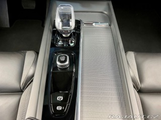 Volvo XC60 145KW B4 AWD, KEYLESS, AC 2024