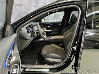 Mercedes-Benz E 220d 4M AMG, PANORAMA, TA 2025