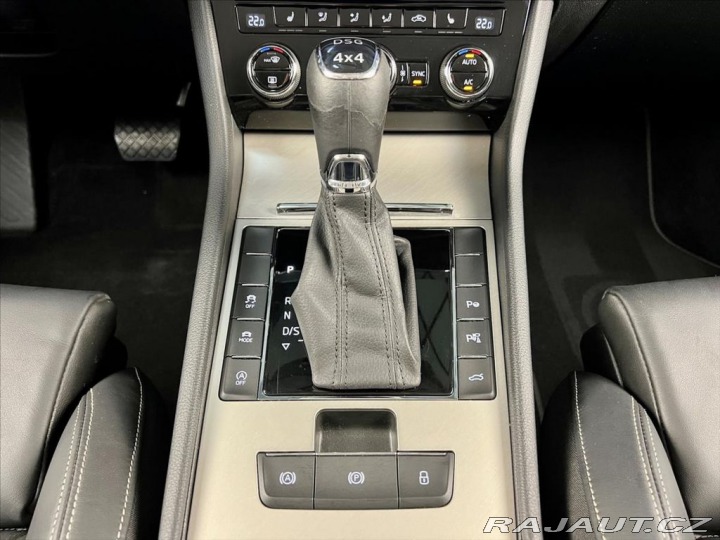 Škoda Superb 2.0 TDI 4x4 DSG L&K, 2021