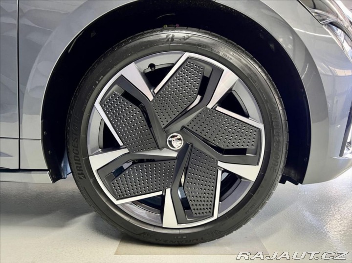 Škoda Enyaq iV RS 4x4 82KWH, DCC, ACC, C 2023