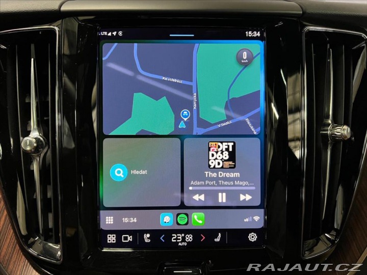 Volvo XC60 T6 AWD RECHARGE, LED, PAN 2023