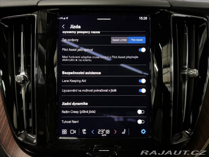 Volvo XC60 T6 AWD RECHARGE, LED, PAN 2023