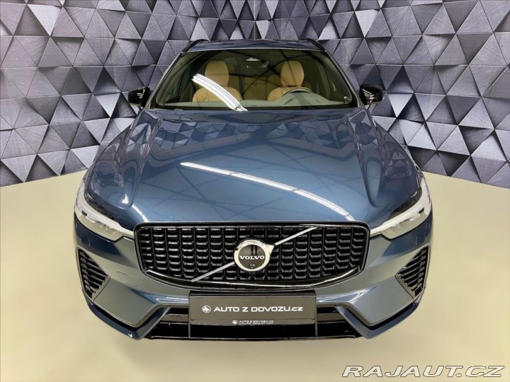 Volvo XC60 T6 AWD RECHARGE, PANORAMA 2023