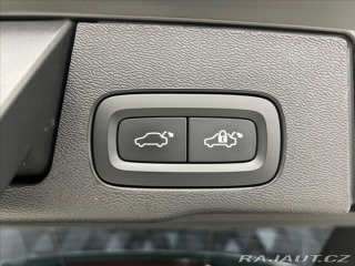 Volvo XC60 T6 AWD RECHARGE, LED, PAN 2023