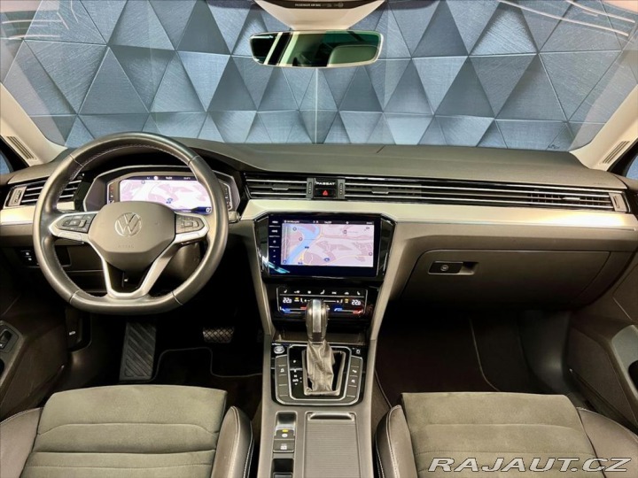 Volkswagen Passat 2.0 TDI DSG ELEGANCE, VIR 2020