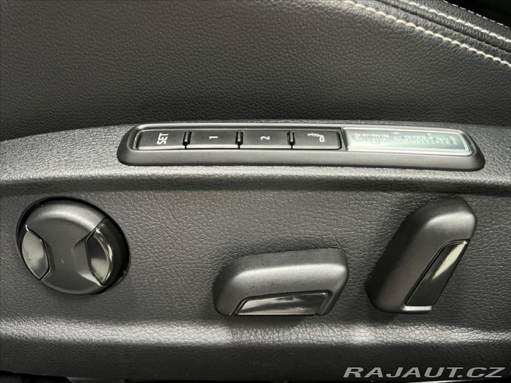 Volkswagen Passat 2.0 TDI DSG ELEGANCE, VIR 2020