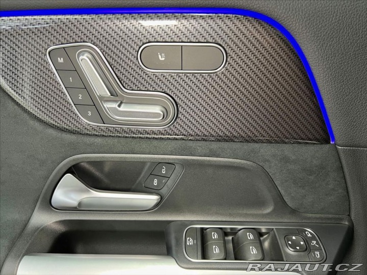 Mercedes-Benz GLA 200d 4M AMG, TAŽNÉ, KEYLE 2024