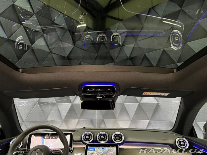 Mercedes-Benz Ostatní modely 300 4MATIC AMG, PANORAMA 2024