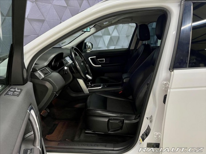 Land Rover Discovery TD4 180k 4WD, NAVIGACE, 7 2018