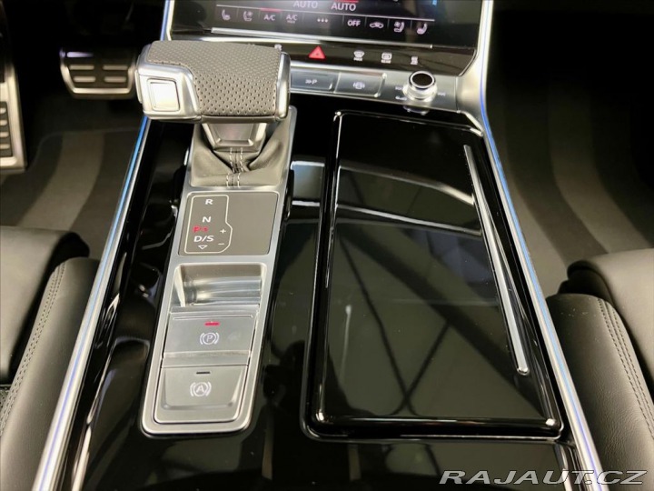 Audi RS6 PERFORMANCE FULL, VZDUCH 2025