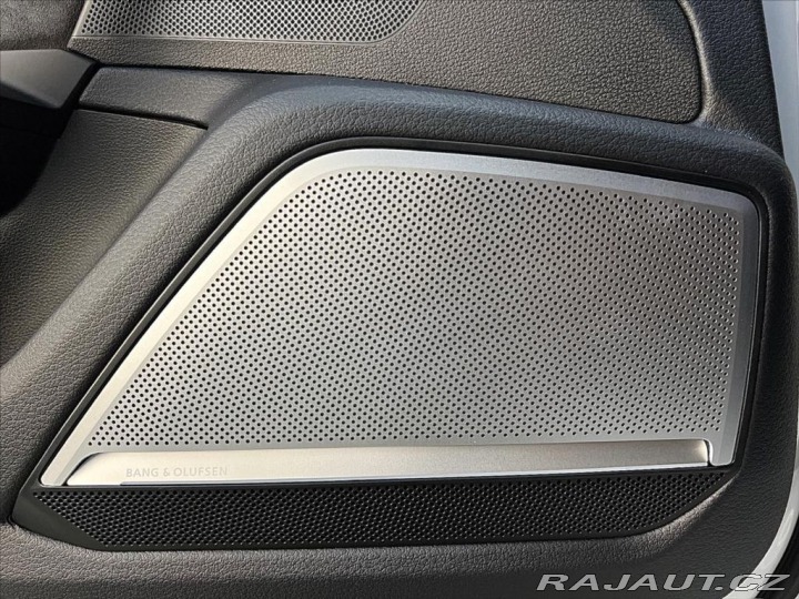 Audi RS6 PERFORMANCE, AKRAPOVIČ, B 2025