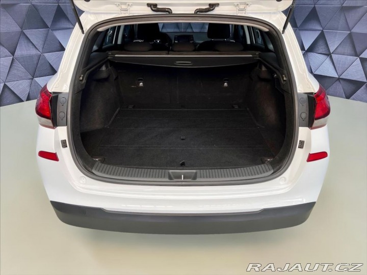 Hyundai i30 1.6 CRDI ENTRY KOMBI, TEM 2018