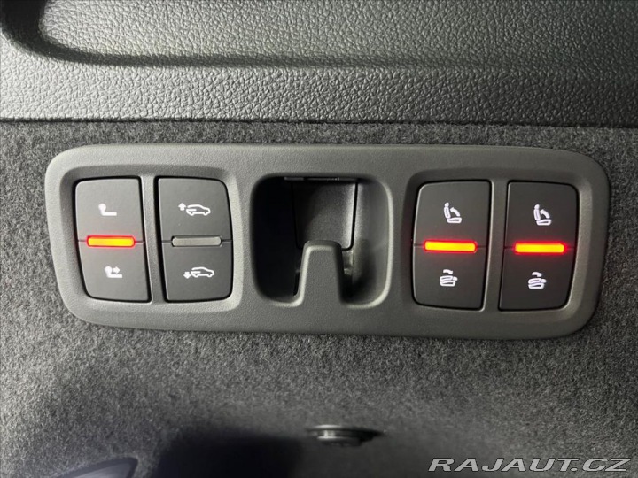 Audi SQ7 QUATTRO, 7.MÍST, WEBASTO, 2026