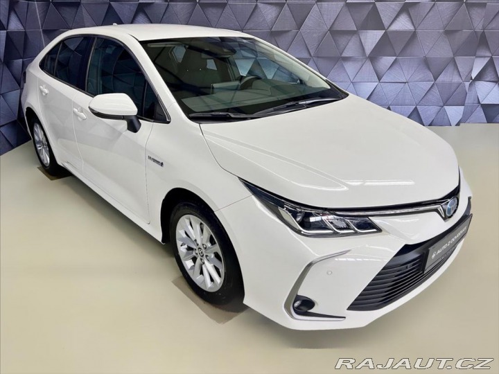 Toyota Corolla 1.8 HYBRID e-CVT COMFORT, 2020