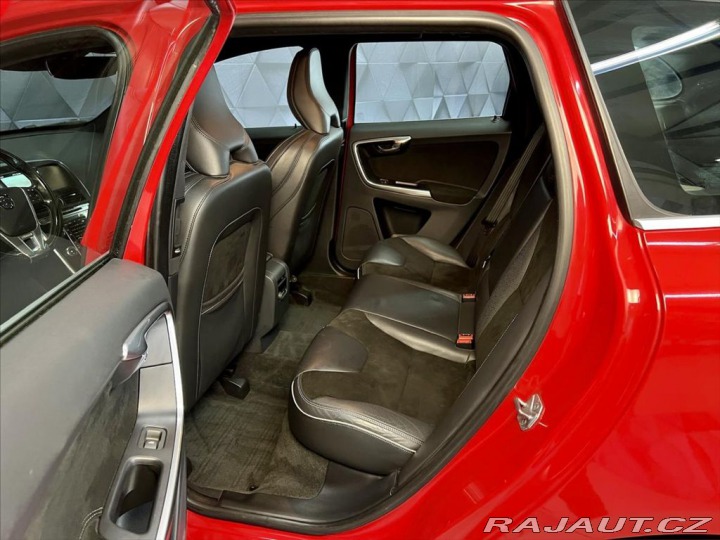 Volvo XC60 D4 AWD R-DESIGN, ACC 2017