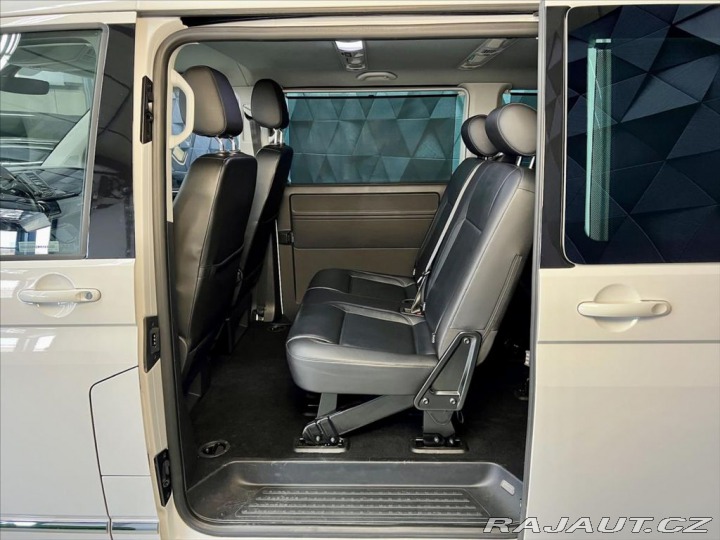 Volkswagen Caravelle 2.0 TDI DSG 4MOTION HIGHL 2019