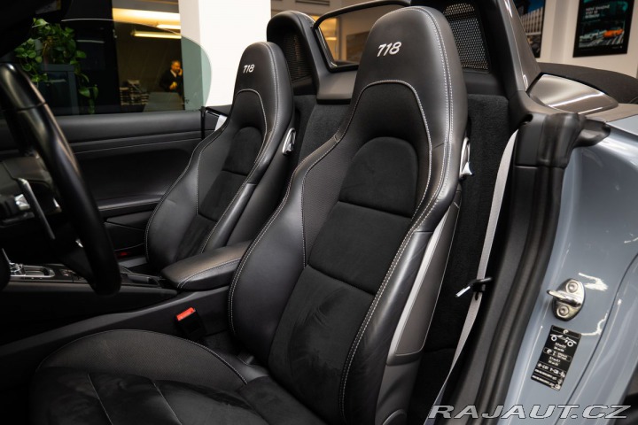 Porsche Boxster T 2023