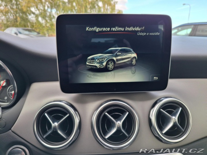 Mercedes-Benz GLA 220 D 4MATIC 2018
