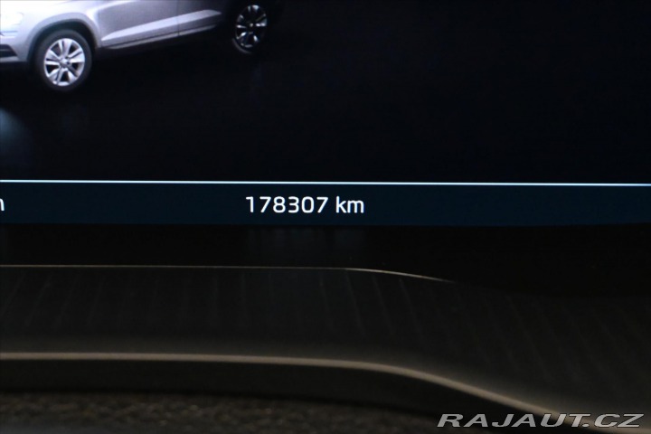 Škoda Karoq 1,5 TSI 110 kW DSG Sportl 2021