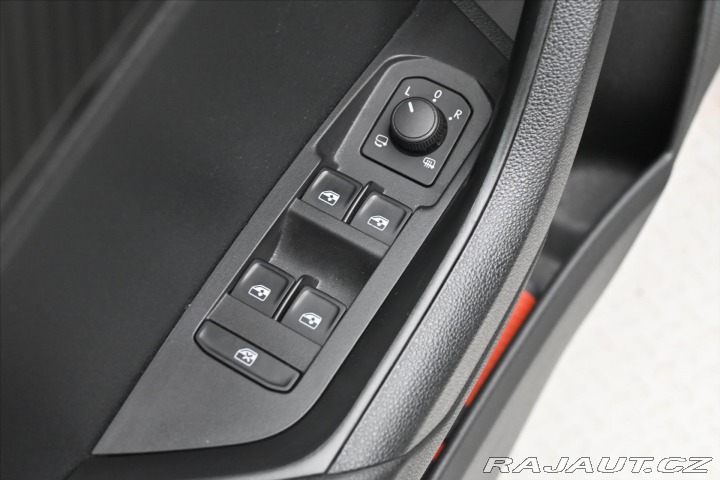 Škoda Karoq 1,5 TSI 110 kW DSG Sportl 2020